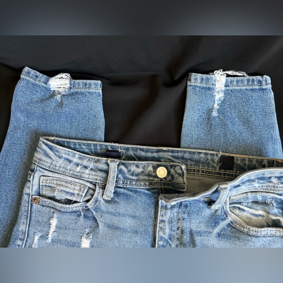 Women's Distressed Blue Jeans - Picture 3 of 6